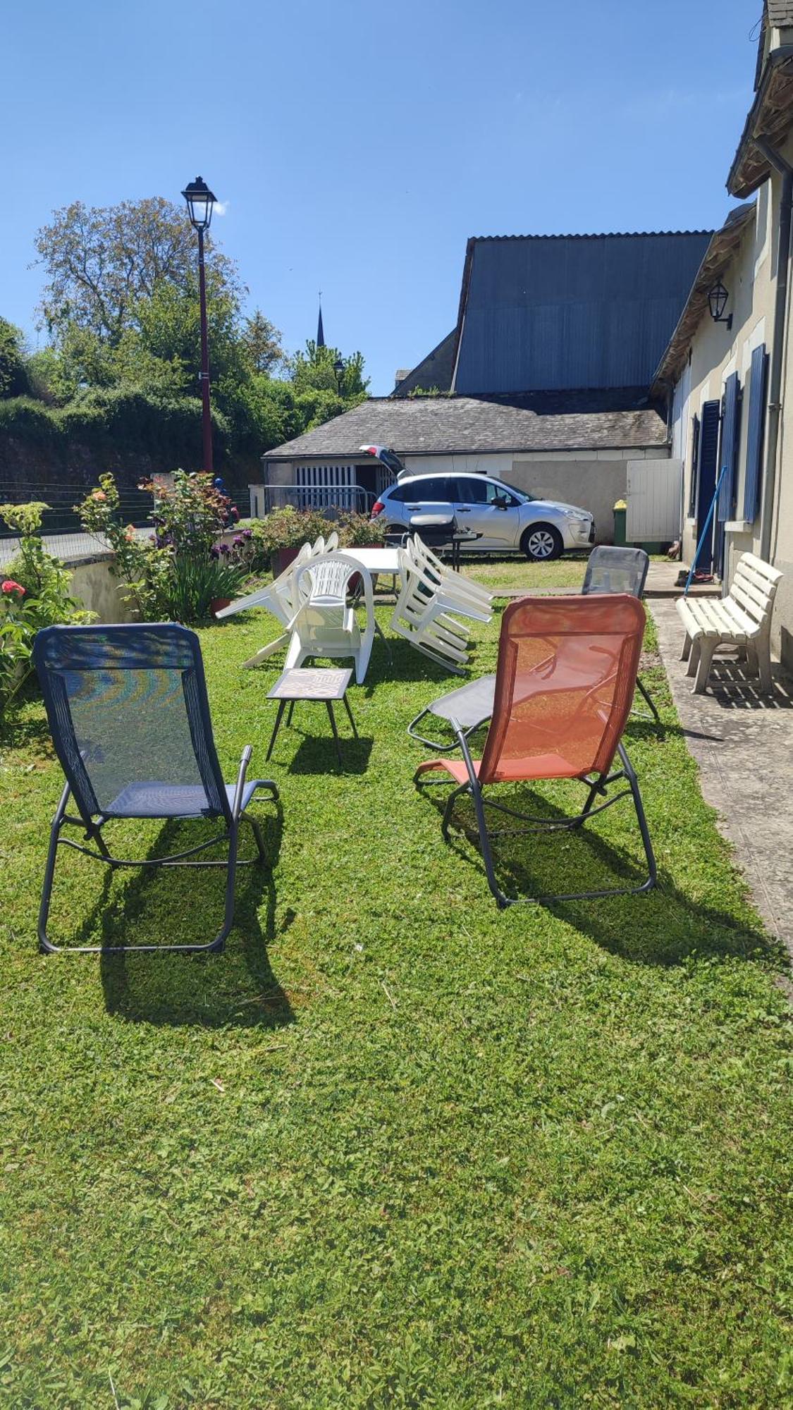 Maison Plain Pied, 2 Chambres, Longere Typique , Fraiche, Dans Bourg Avec Tous Commerces Luçay-le-Mâle Exterior foto
